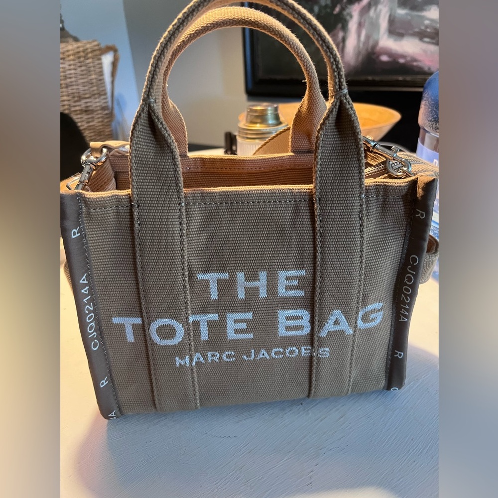 Marc Jacobs THE JACQUARD SMALL TOTE Camel